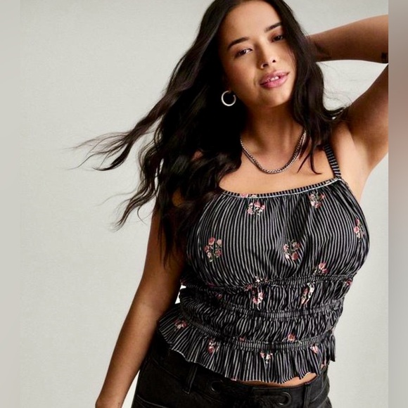 torrid Tops - Torrid Festi Black Floral Smocked Crop Cami - Size 3X - NWT!